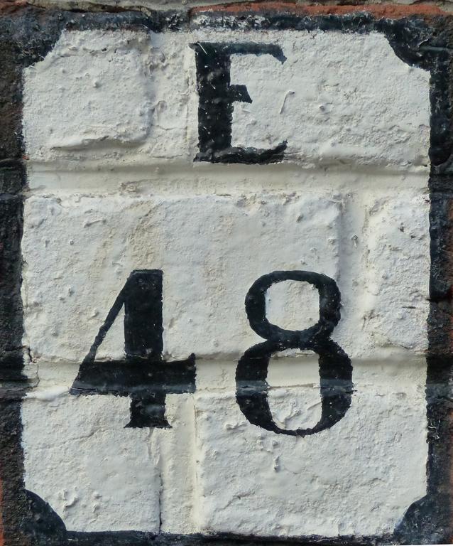 B&B E48 Брюж Екстериор снимка